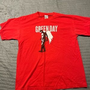 Vintage Green Day shirt from 2000s